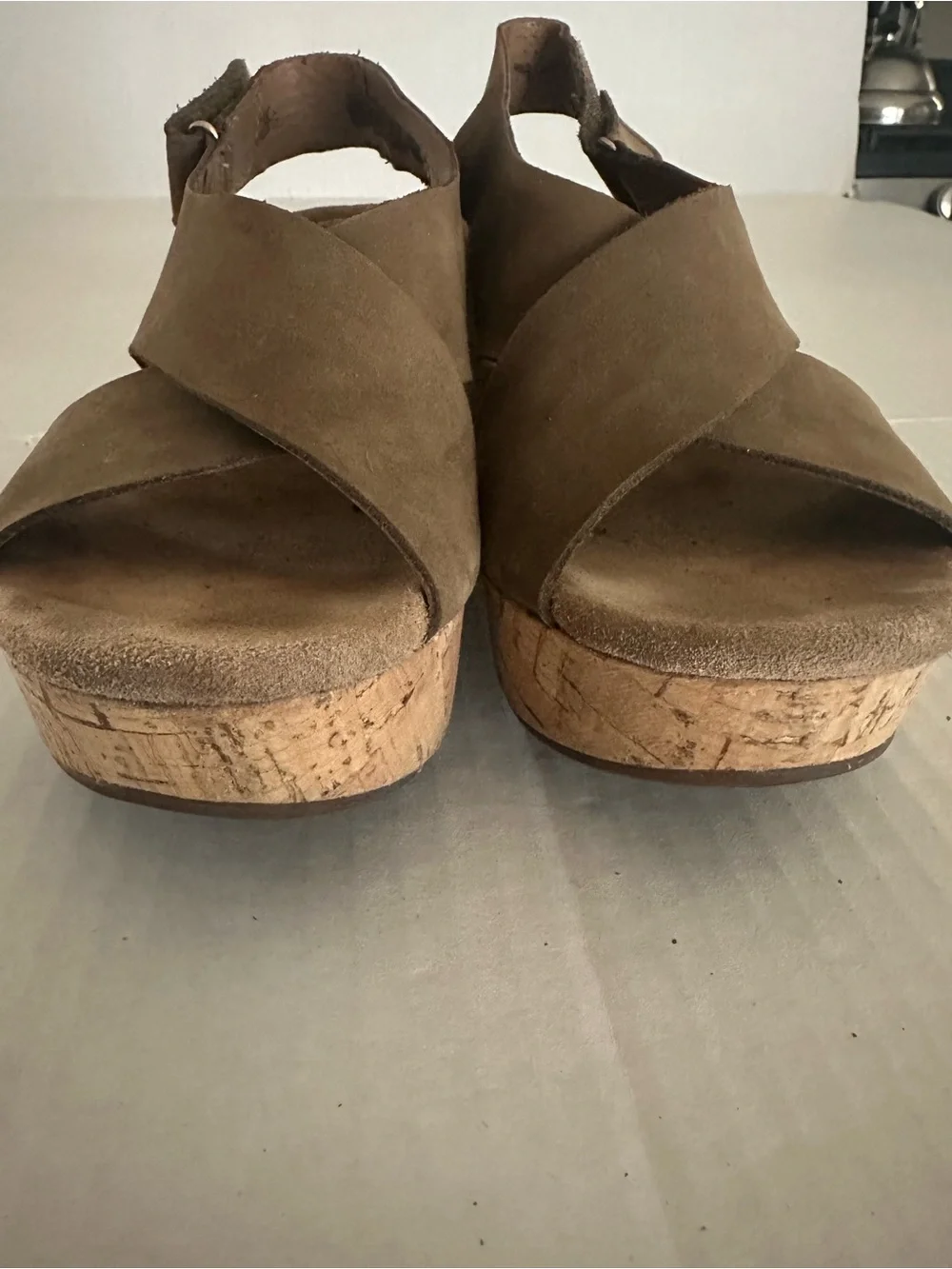 Clarks Artisan Caslynn Shae Cork Wedge Sandals Brown Tan Leather 3” Slingback 7M